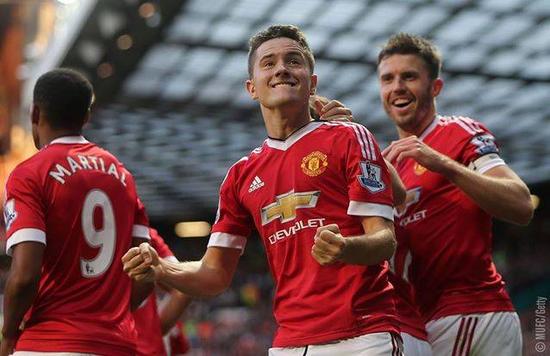 的表现并不 的表现并不